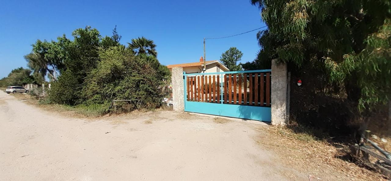 Isuedda Villa Marrubiu Exterior photo